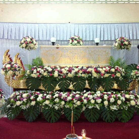 รับจัดดอกไม้ บ้านดอกไม้ - จันทบุรี - รับจัดดอกไม้งานพิธีมงคลจันทบุรี